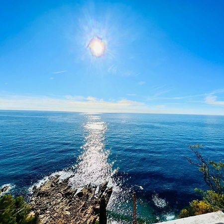 Suite Sunset 18 - Fronte Mare Санремо Экстерьер фото