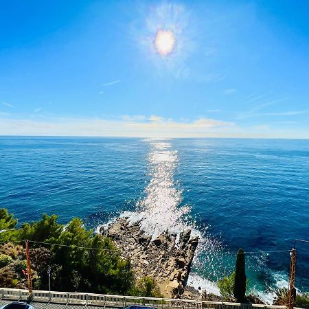Suite Sunset 18 - Fronte Mare Санремо Экстерьер фото