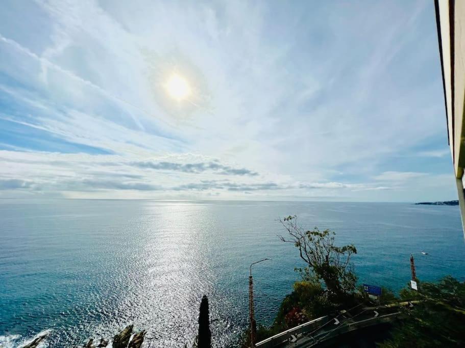 Suite Sunset 18 - Fronte Mare Санремо Экстерьер фото