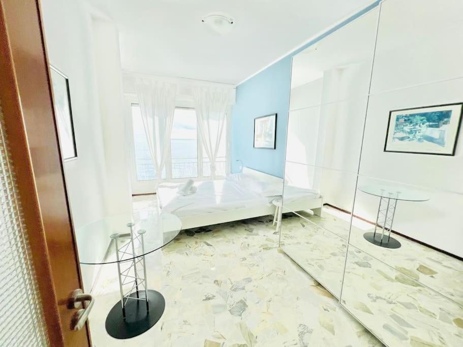 Suite Sunset 18 - Fronte Mare Санремо Экстерьер фото