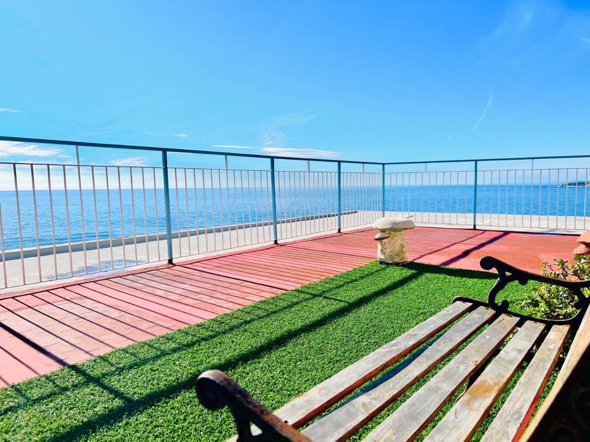 Suite Sunset 18 - Fronte Mare Санремо Экстерьер фото